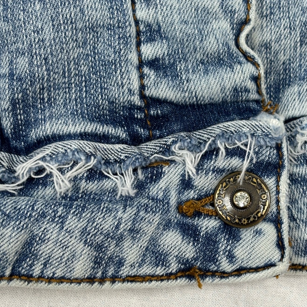 Desigual Floral Embroidered 4 Pocket Distressed Fade Washed Jean Jacket EU 38 - Picture 8 of 14